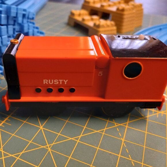 TOMY EngineRusty and 80 Track TOMY/Track Master pieces